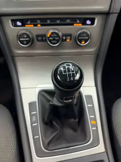 Sell Volkswagen Golf 2014 - 16750 EUR, 165000 km - AUTO.MOTO.pt