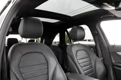 Sell Mercedes-Benz GLC 250 2017 - 36990 EUR, 179000 km - AUTO.MOTO.pt