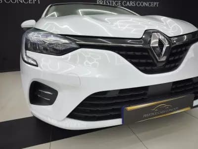 Sell Renault Clio 2020 - 13450 EUR, 185157 km - AUTO.MOTO.pt