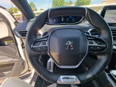 Vendo Peugeot 3008 2020 - 30499 EUR, 65405 km - AUTO.MOTO.pt