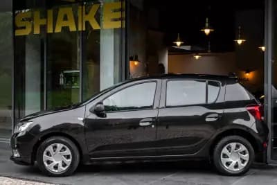 Vendo Dacia Sandero 2018 - 8350 EUR, 91565 km - AUTO.MOTO.pt