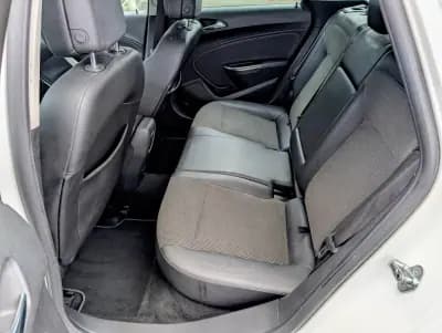 Sell Opel Astra Sports Tourer 2012 - 3900 EUR, 274564 km - AUTO.MOTO.pt