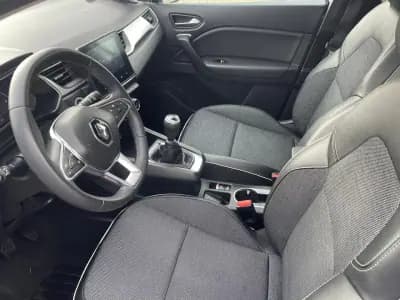 Vendo Renault Captur 2022 - 17300 EUR, 93000 km - AUTO.MOTO.pt