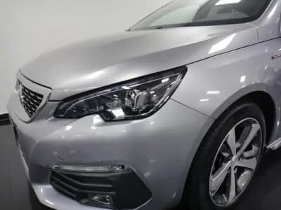 Sell Peugeot 308 2020 - 15500 EUR, 60000 km - AUTO.MOTO.pt