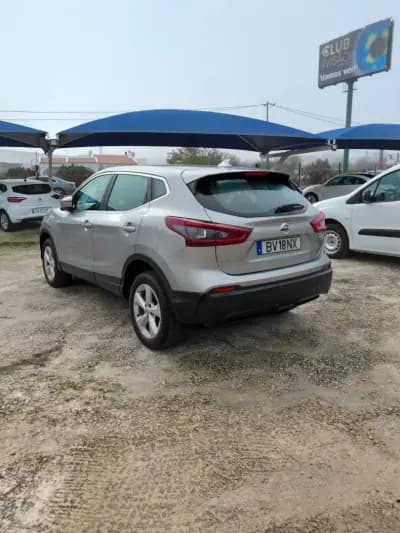 Sell Nissan Qashqai 2021 - 21900 EUR, 115317 km - AUTO.MOTO.pt