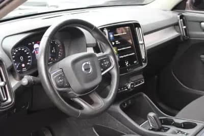 Sell Volvo XC 40 2021 - 24500 EUR, 136304 km - AUTO.MOTO.pt