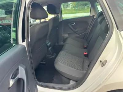 Sell Volkswagen Polo 2011 - 11990 EUR, 92500 km - AUTO.MOTO.pt