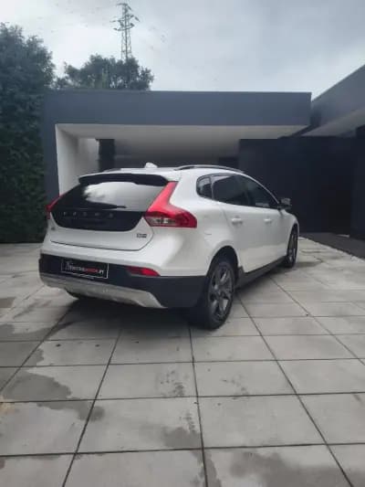 Vendo Volvo V40 Cross Country 2015 - 13900 EUR, 162000 km - AUTO.MOTO.pt
