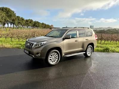 Vendo Toyota Land Cruiser 2015 - 59900 EUR, 145722 km - AUTO.MOTO.pt