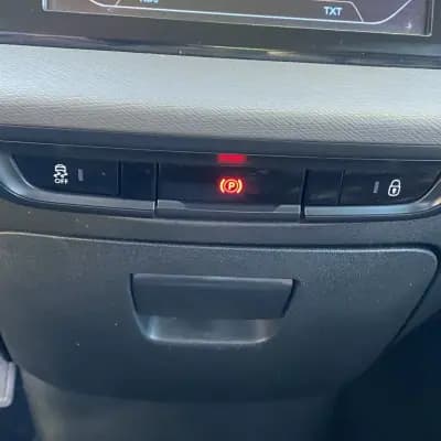 Vendo Citroën C4 Picasso 2016 - 13990 EUR, 168400 km - AUTO.MOTO.pt