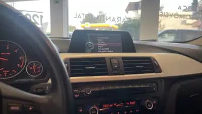 Vendo BMW 318 2013 - 13990 EUR, 216833 km - AUTO.MOTO.pt