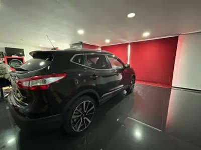 Vendo Nissan Qashqai 2016 - 15750 EUR, 179000 km - AUTO.MOTO.pt