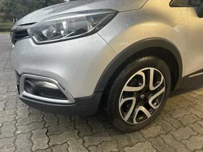 Vendo Renault Captur 2014 - 12250 EUR, 184000 km - AUTO.MOTO.pt