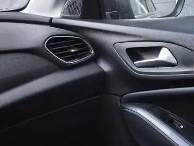 Sell Opel Grandland X 2020 - 17990 EUR, 65073 km - AUTO.MOTO.pt