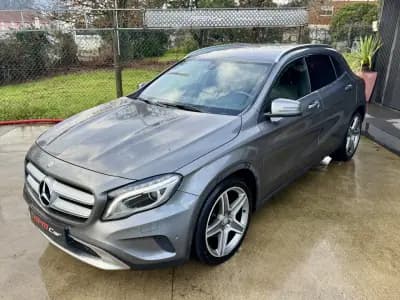 Vendo Mercedes-Benz GLA 200 2015 - 19999 EUR, 160000 km - AUTO.MOTO.pt