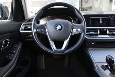 Vendo BMW 320 2020 - 27900 EUR, 126761 km - AUTO.MOTO.pt