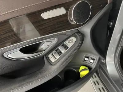 Sell Mercedes-Benz GLC 220 2016 - 32600 EUR, 202121 km - AUTO.MOTO.pt