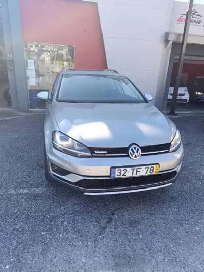 Sell Volkswagen Golf Variant 2017 - 15900 EUR, 173000 km - AUTO.MOTO.pt