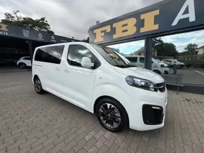 Vendo Opel 1204 2021 - 39900 EUR, 72880 km - AUTO.MOTO.pt