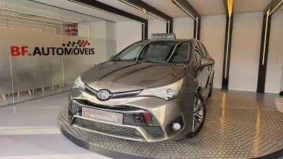 Vendo Toyota Avensis Touring Sports 2016 - 14900 EUR, 212217 km - AUTO.MOTO.pt