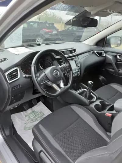 Sell Nissan Qashqai 2021 - 21900 EUR, 115317 km - AUTO.MOTO.pt