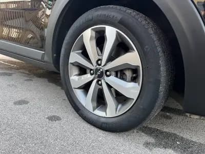 Sell Kia Stonic 2022 - 13750 EUR, 93000 km - AUTO.MOTO.pt