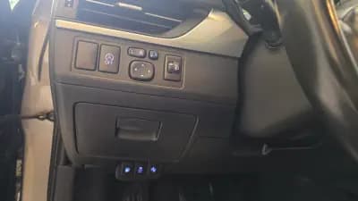 Vendo Toyota Avensis Touring Sports 2016 - 14900 EUR, 212217 km - AUTO.MOTO.pt