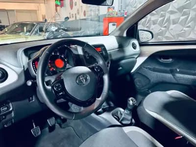 Vendo Toyota Aygo 2020 - 11750 EUR, 134443 km - AUTO.MOTO.pt