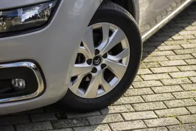 Sell Citroën C4 Picasso 2018 - 13900 EUR, 145077 km - AUTO.MOTO.pt