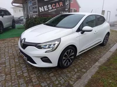 Sell Renault Clio 2021 - 15990 EUR, 96189 km - AUTO.MOTO.pt