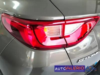 Sell Kia Stonic 2023 - 16950 EUR, 39477 km - AUTO.MOTO.pt