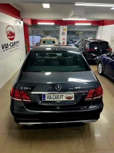Sell Mercedes-Benz E 300 2013 - 17950 EUR, 221000 km - AUTO.MOTO.pt