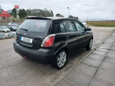 Sell Kia Rio 2009 - 3900 EUR, 344000 km - AUTO.MOTO.pt