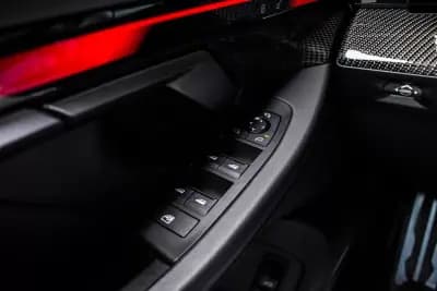 Vendo BMW i5 2023 - 79900 EUR, 17145 km - AUTO.MOTO.pt