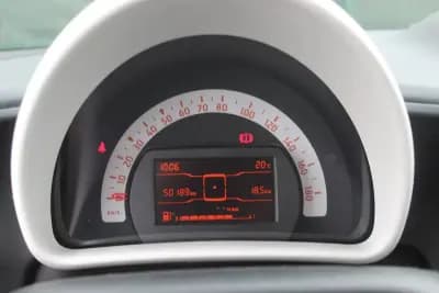 Vendo Smart Fortwo Cabrio 2015 - 8900 EUR, 50800 km - AUTO.MOTO.pt