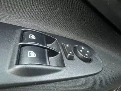 Sell Fiat Punto 2018 - 8999 EUR, 169456 km - AUTO.MOTO.pt