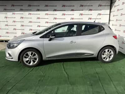 Sell Renault Clio 2018 - 10990 EUR, 95000 km - AUTO.MOTO.pt