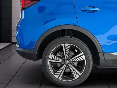 Sell MG ZS 2020 - 19250 EUR, 15000 km - AUTO.MOTO.pt