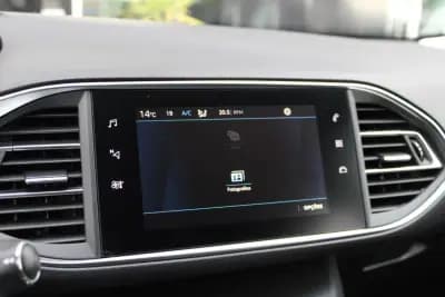 Vendo Peugeot 308 SW 2019 - 11990 EUR, 159000 km - AUTO.MOTO.pt