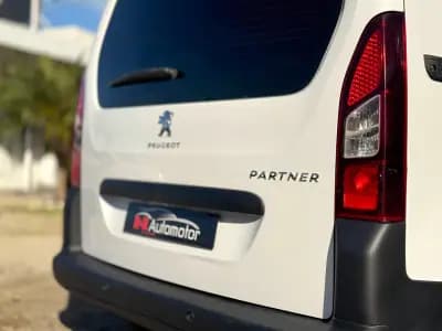 Sell Peugeot Partner 2014 - 9250 EUR, 190000 km - AUTO.MOTO.pt