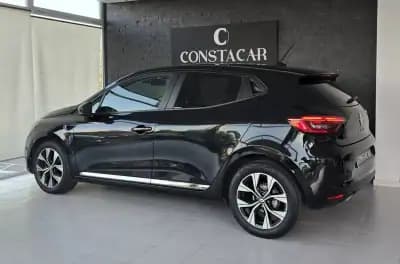 Sell Renault Clio 2023 - 15950 EUR, 58110 km - AUTO.MOTO.pt