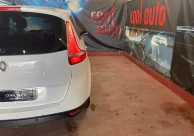 Vendo Renault Grand Scénic 2012 - 8899 EUR, 230000 km - AUTO.MOTO.pt