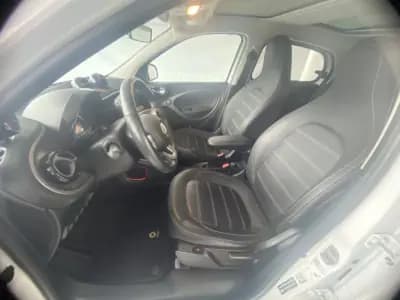 Vendo Smart ForFour 2019 - 12490 EUR, 41490 km - AUTO.MOTO.pt