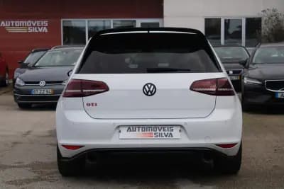 Vendo Volkswagen Golf 2017 - 33990 EUR, 55000 km - AUTO.MOTO.pt