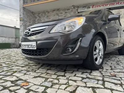 Vendo Opel Corsa 2013 - 7750 EUR, 122000 km - AUTO.MOTO.pt