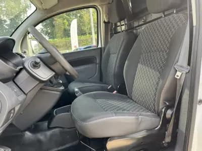 Vendo Renault Kangoo 2012 - 7300 EUR, 232000 km - AUTO.MOTO.pt