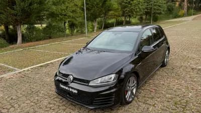Vendo Volkswagen Golf 2015 - 21500 EUR, 176000 km - AUTO.MOTO.pt