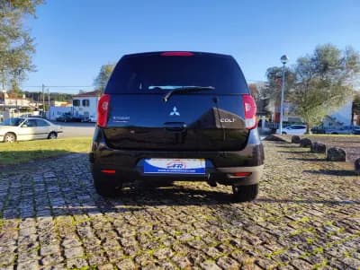 Vendo Mitsubishi Colt 2013 - 6750 EUR, 86529 km - AUTO.MOTO.pt