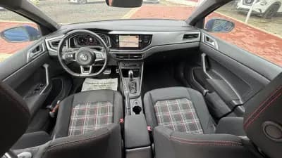 Sell Volkswagen Polo 2019 - 22990 EUR, 130000 km - AUTO.MOTO.pt