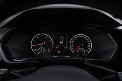 Vendo Volkswagen T-Cross 2022 - 17900 EUR, 96000 km - AUTO.MOTO.pt